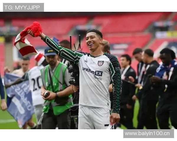 小贝林厄姆因多特出场机会不足或将在冬窗转会离队 小贝林厄姆因多特出场机会不足或将在冬窗转会离队