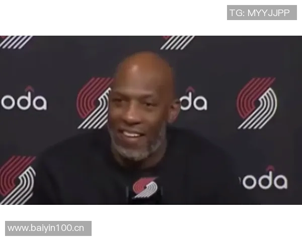 比卢普斯谈杨瀚森训练中的战术理解问题并提供详细指导