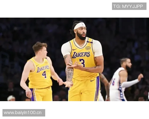 浓眉高效表现引领球队胜利14投11中斩获25分10篮板3助攻3抢断2盖帽