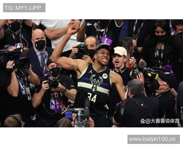 巴克利批评字母哥言论失望若不夺冠雄鹿或将重建 巴克利批评字母哥言论失望若不夺冠雄鹿或将重建