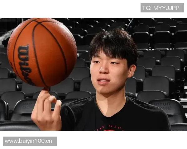 媒体人杨瀚森当众流泪展现真实情感无惧外界评价 媒体人杨瀚森当众流泪展现真实情感无惧外界评价