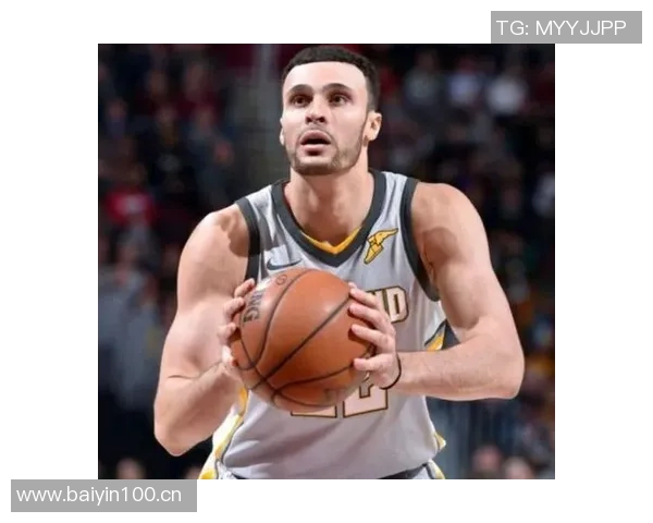 小南斯篮下强势扣篮展现霸主风范引爆全场激情时刻 小南斯篮下强势扣篮展现霸主风范引爆全场激情时刻