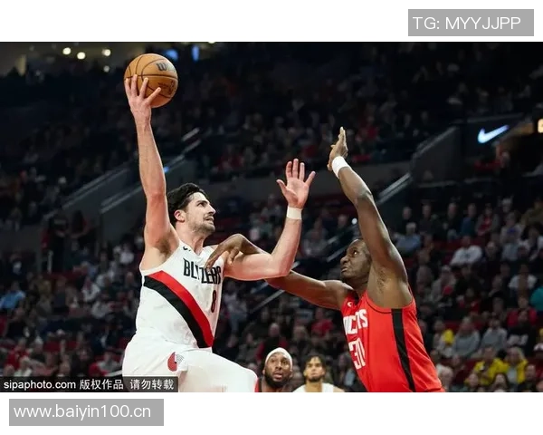 阿夫迪亚利用身材优势对位魔术火箭展现实力与挑战 阿夫迪亚利用身材优势对位魔术火箭展现实力与挑战